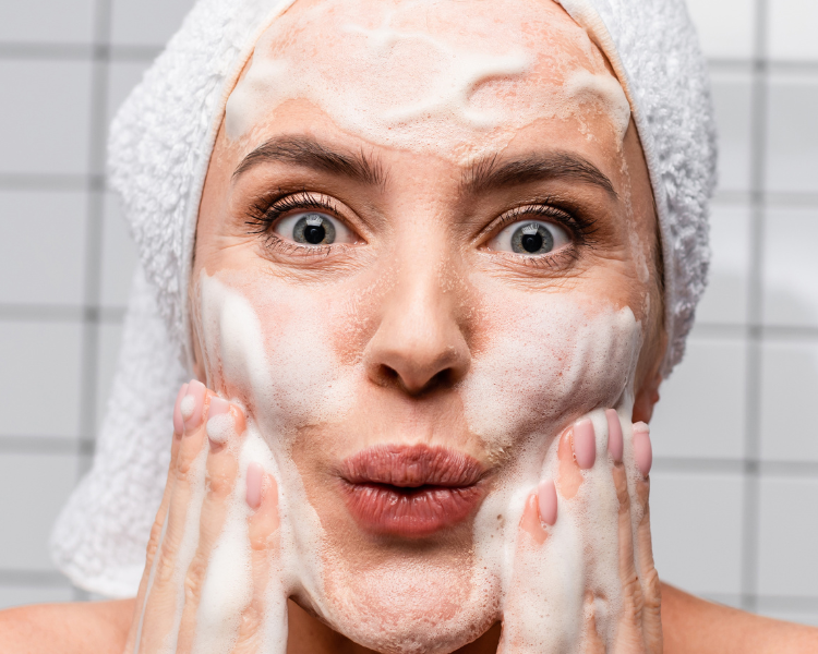 best cleanser for oily skin and large pores