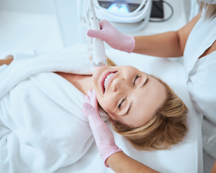 Aquagold vs microneedling reviews