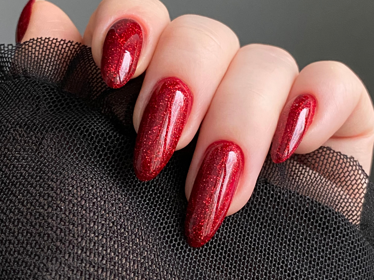 christmas nails Design inspo ideas red glitter christmas nails ideas inspo design