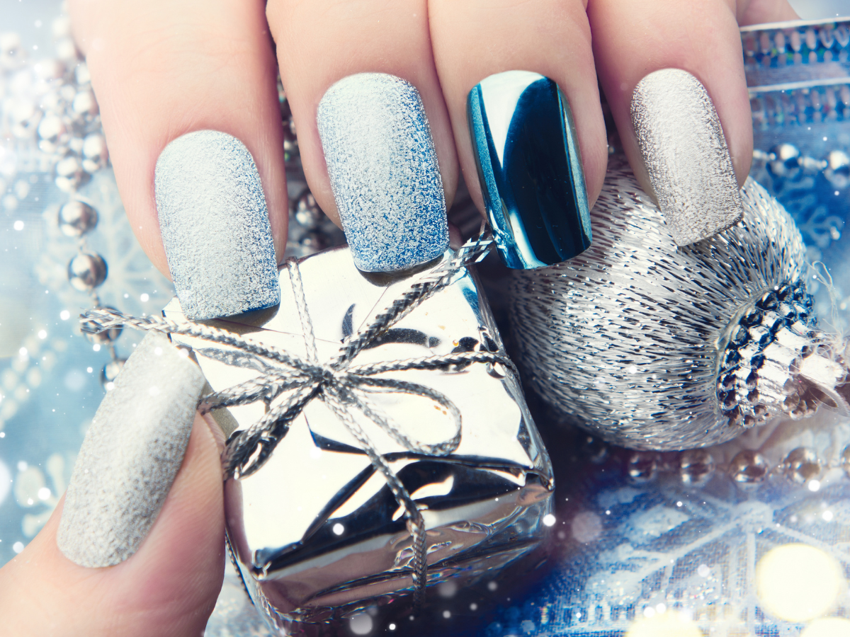 christmas nails Design inspo ideas silver chrome glitter christmas nails ideas inspo design