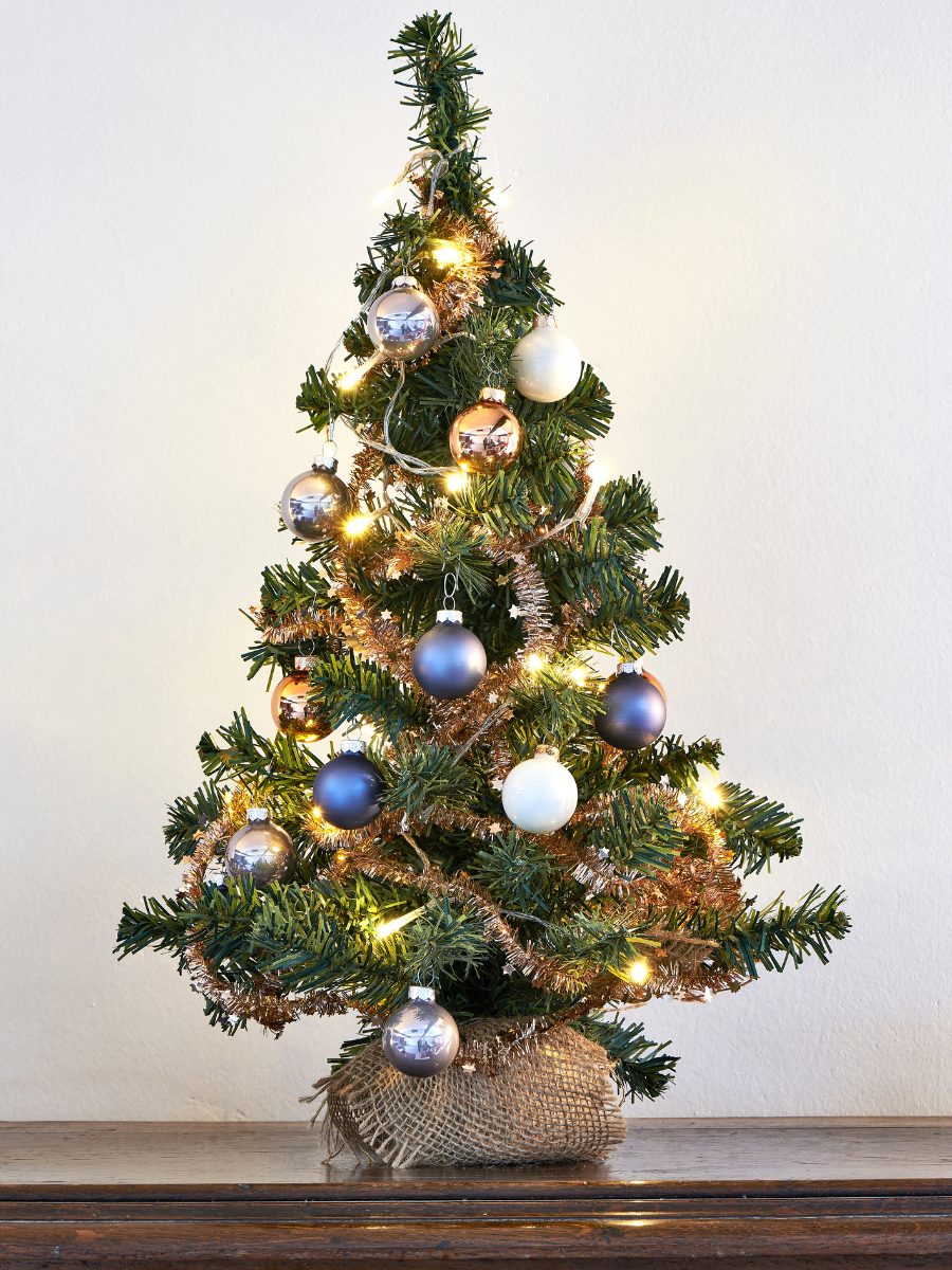 modern unique Christmas tree ideas small christmas tree