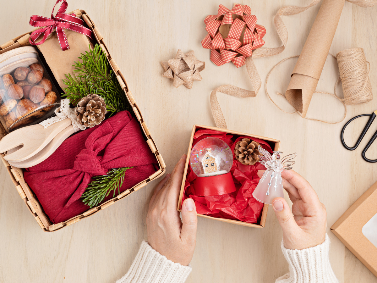 18 diy christmas gift baskets ideas