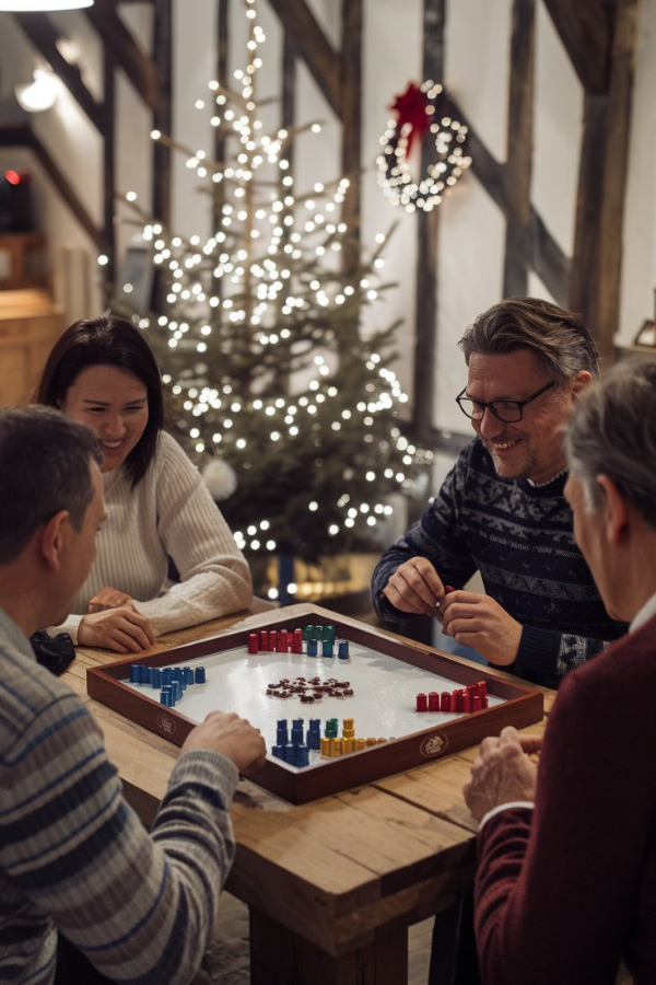 Fun Christmas Games For Adults Kids Family fun christmas games for groups