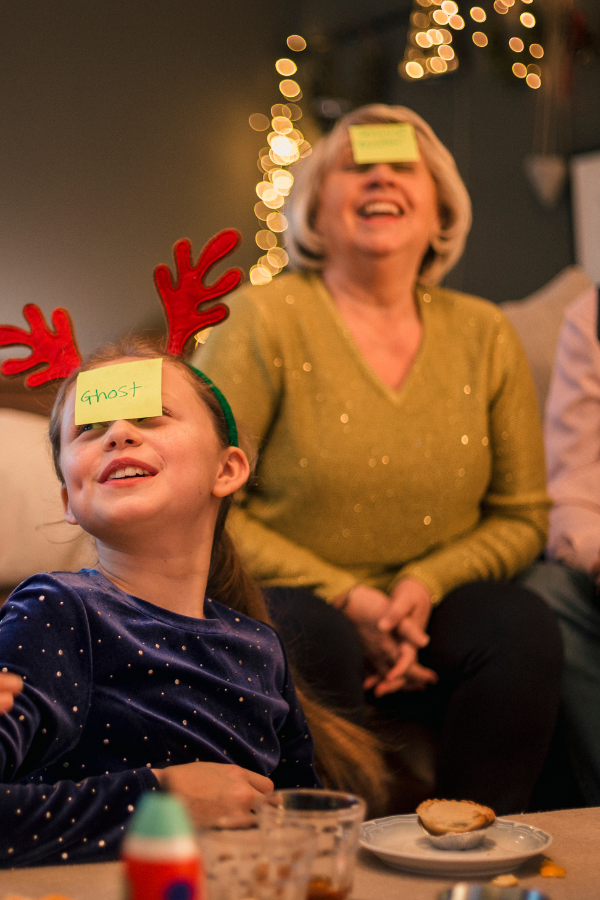 Fun Christmas Games For Adults Kids Family fun family christmas eve games